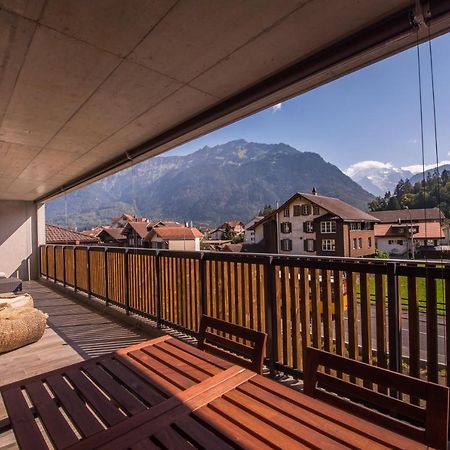 Independance Penthouse Apartment อินเทอร์ลาเคน ภายนอก รูปภาพ
